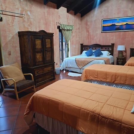 Hotel Boutique Casa Del Angel 危地马拉安地瓜 外观 照片