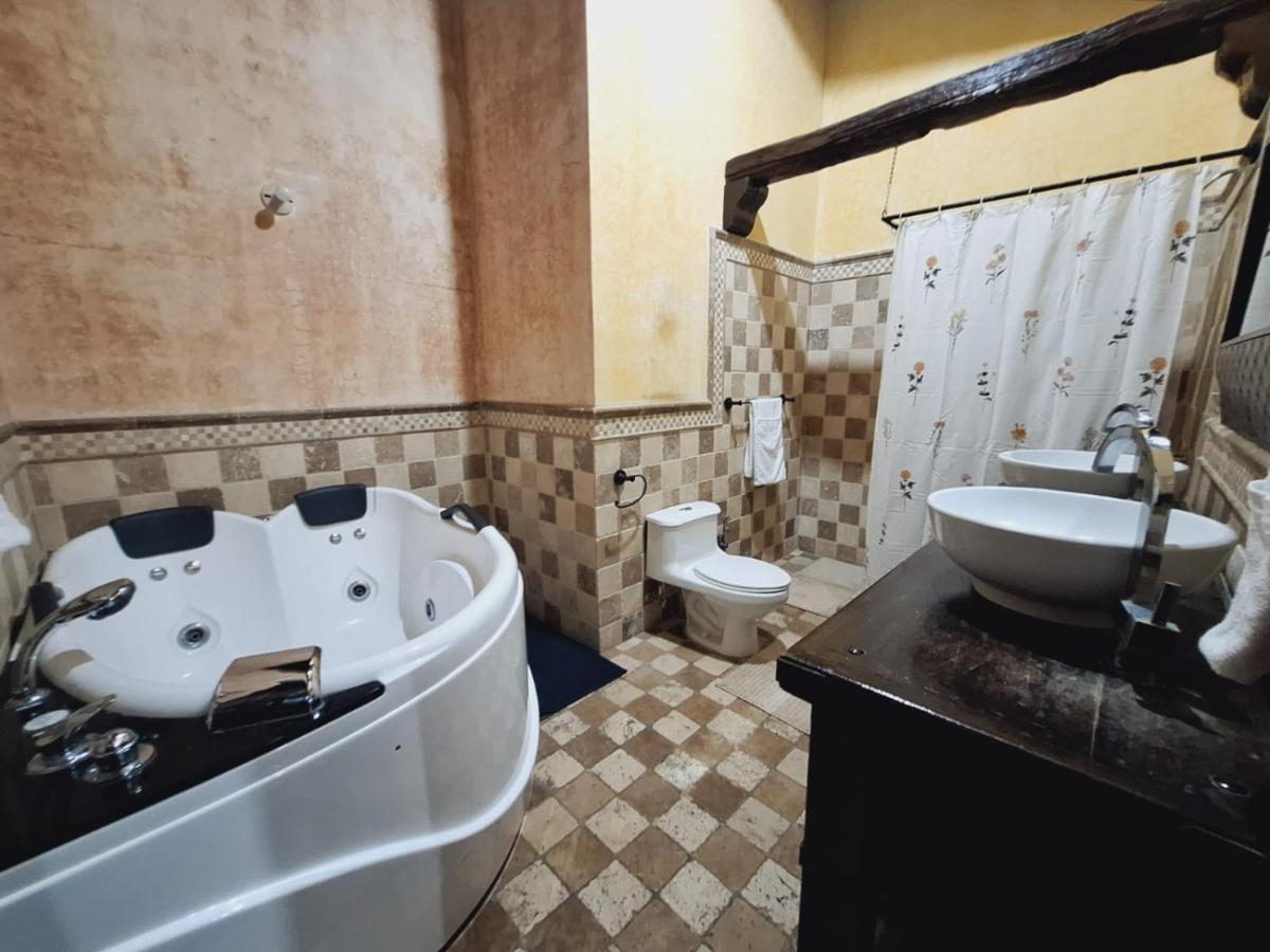 Hotel Boutique Casa Del Angel 危地马拉安地瓜 外观 照片