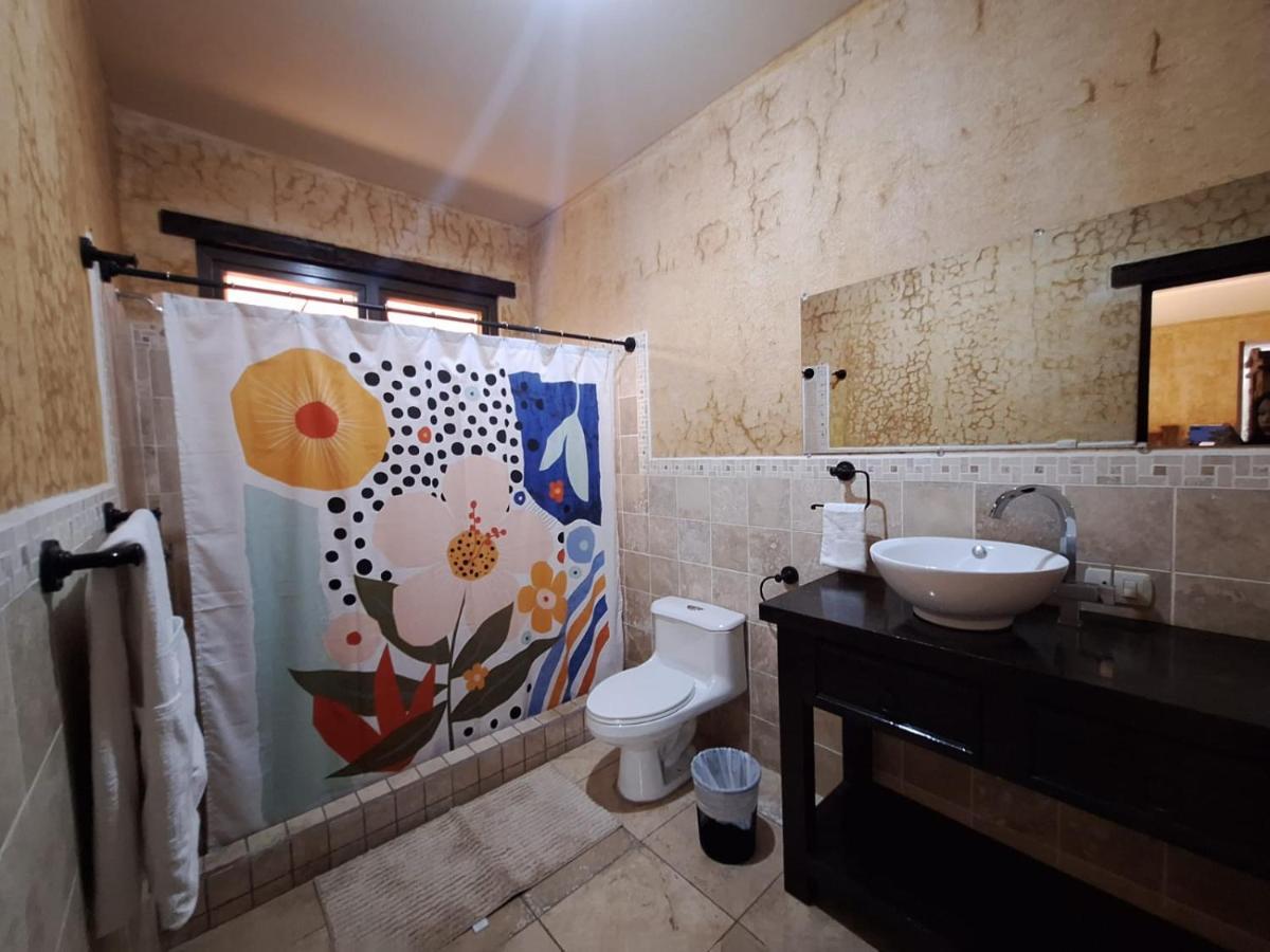 Hotel Boutique Casa Del Angel 危地马拉安地瓜 外观 照片