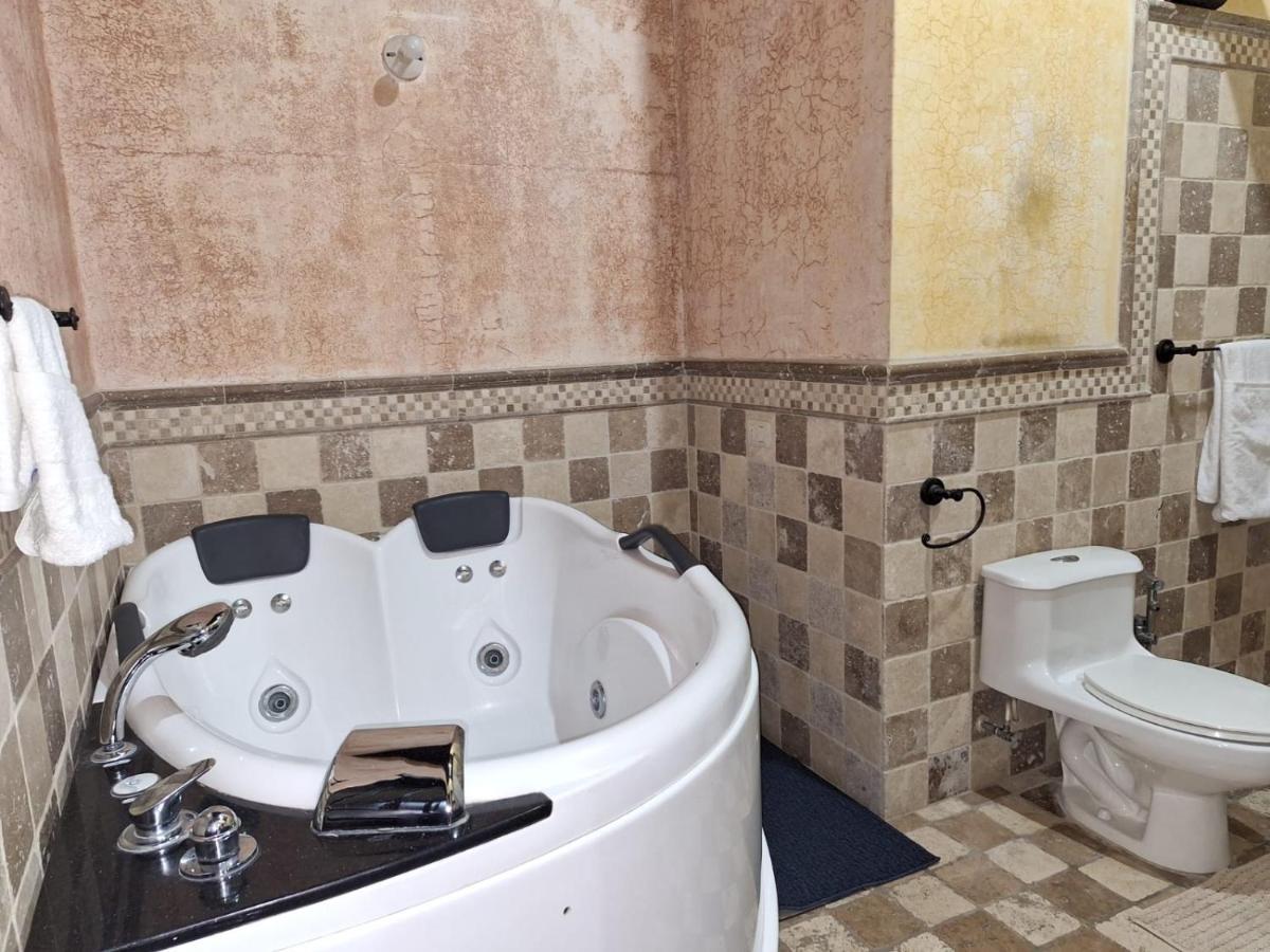 Hotel Boutique Casa Del Angel 危地马拉安地瓜 外观 照片