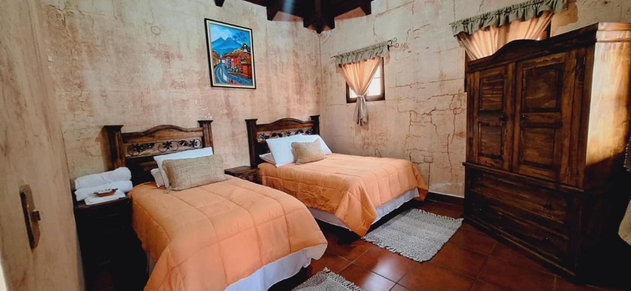 Hotel Boutique Casa Del Angel 危地马拉安地瓜 外观 照片